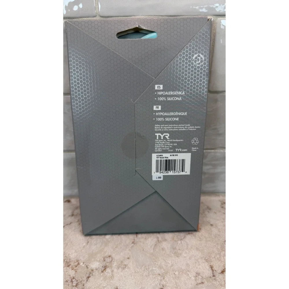 TYR graphic silicone